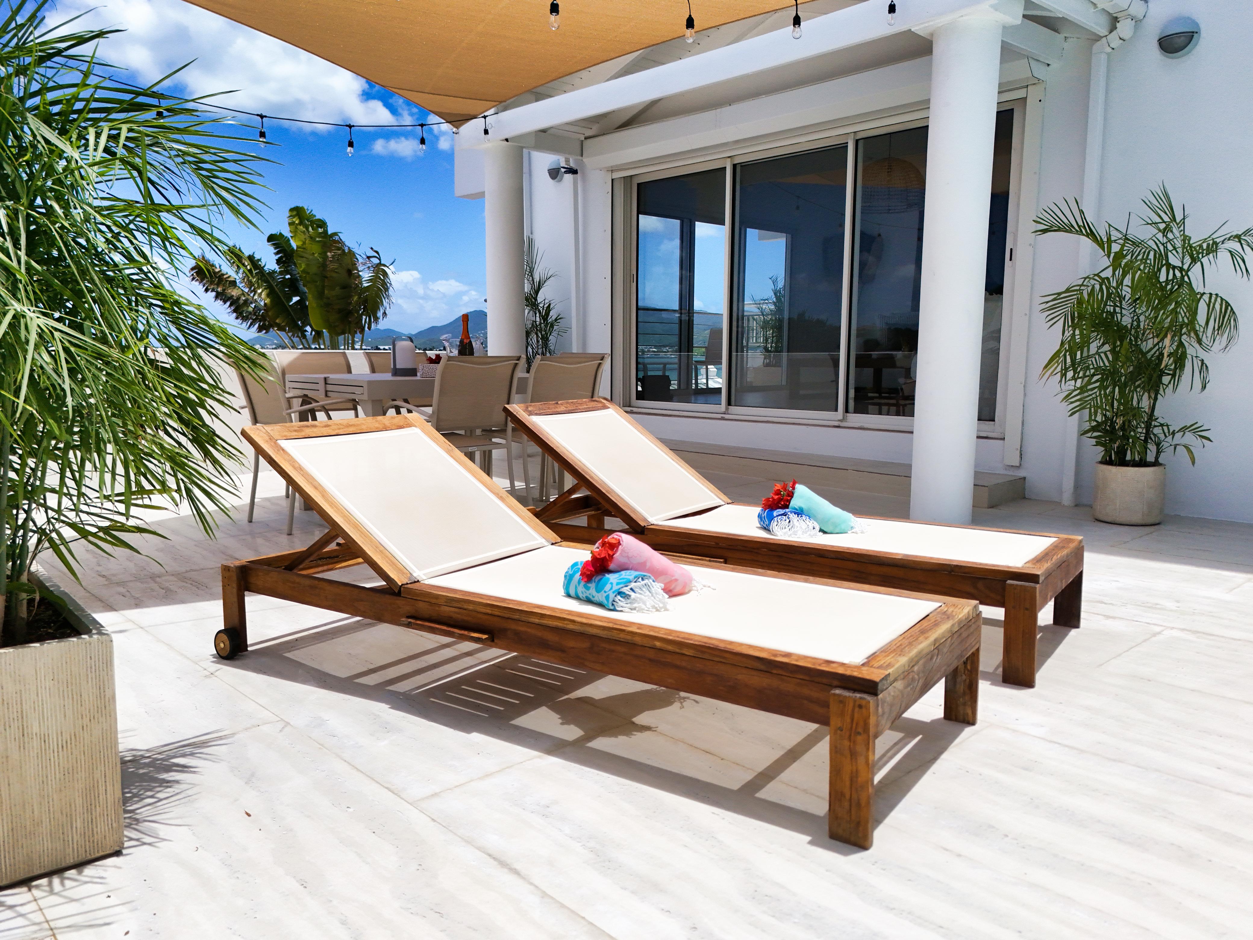 Détendez-vous sur cette magnifique terrasse ombragée